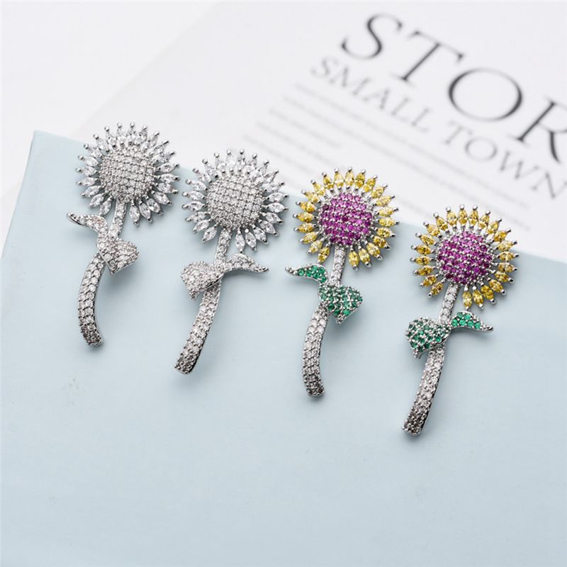 1 Pair Simple Style Classic Style Sunflower Plating Inlay Copper Zircon 18k Gold Plated Ear Studs