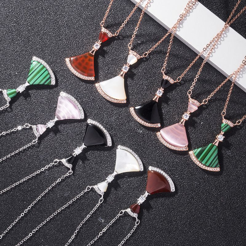 Elegant Simple Style Dresses Sterling Silver Plating Inlay Rhinestones Agate Shell Pendant Necklace