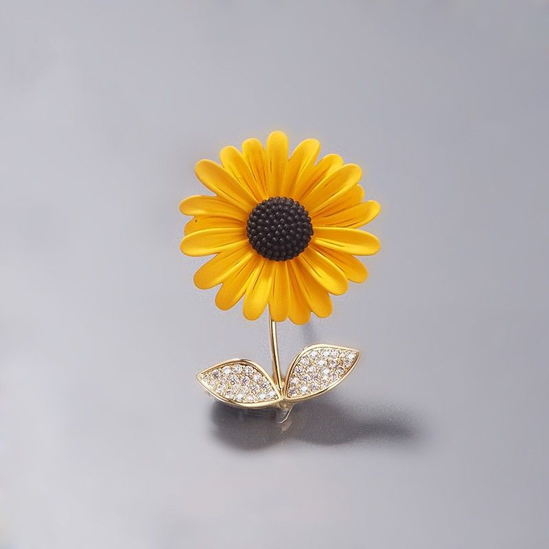 Sweet Sunflower Alloy Stoving Varnish Inlay Rhinestones Women's Brooches