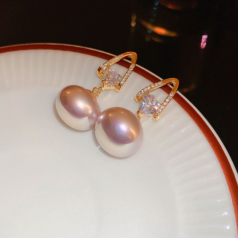 1 Pair Elegant Simple Style Round Plating Inlay Artificial Pearl Steel Diamond 18k Gold Plated Drop Earrings