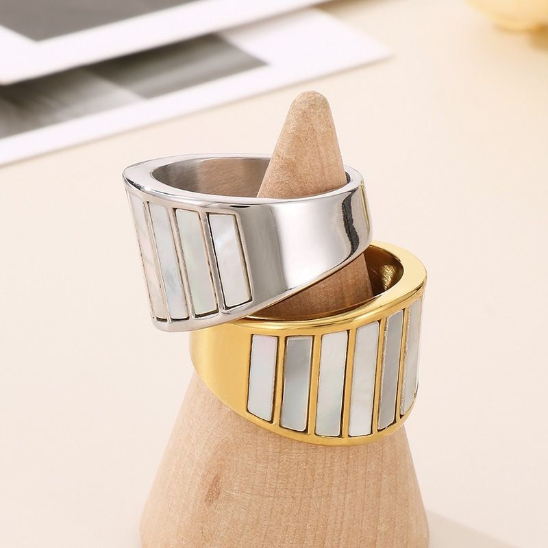 Titan Stahl 18 Karat Vergoldet Einfacher Stil Überzug Inlay Geometrisch Hülse Ringe
