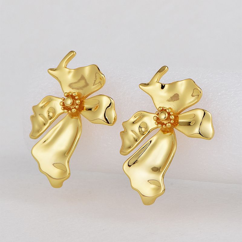 1 Pair Lady Flower Plating Copper 18k Gold Plated Ear Studs