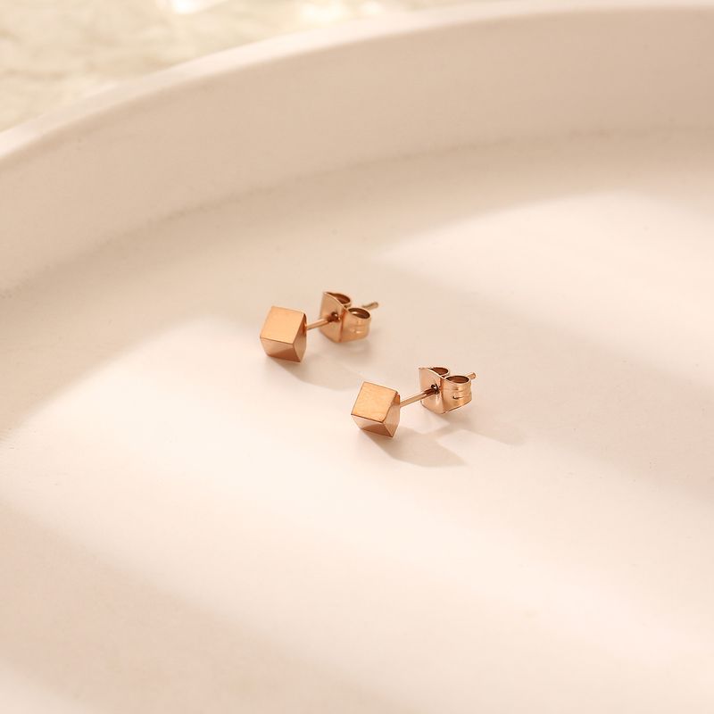 1 Pair Elegant Simple Style Solid Color Plating 304 Stainless Steel 18K Gold Plated Ear Studs