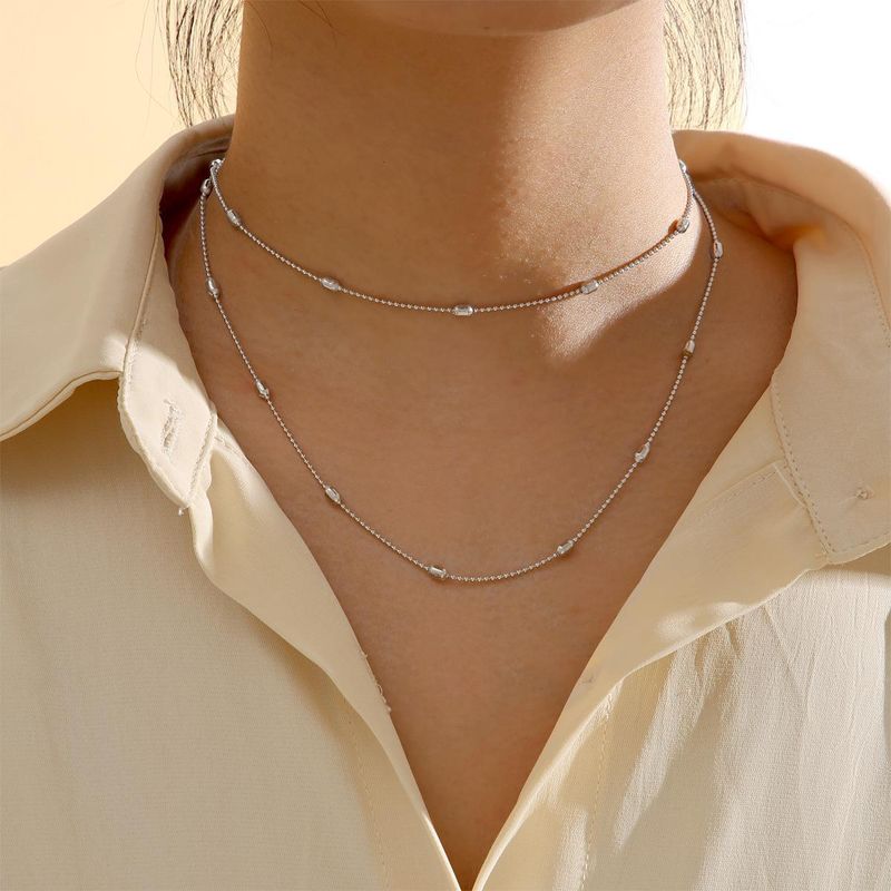 Einfacher Stil Geometrisch Legierung Überzug Frau Doppellagige Halsketten