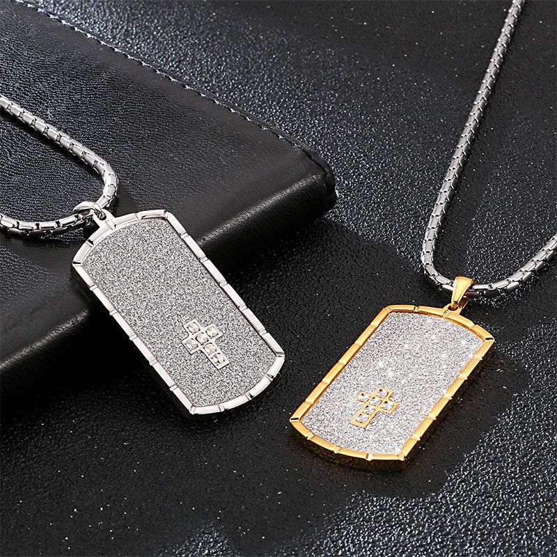 Style Simple Traverser Acier Inoxydable Placage Acier Au Titane Plaqué Or 18K Hommes Pendentif