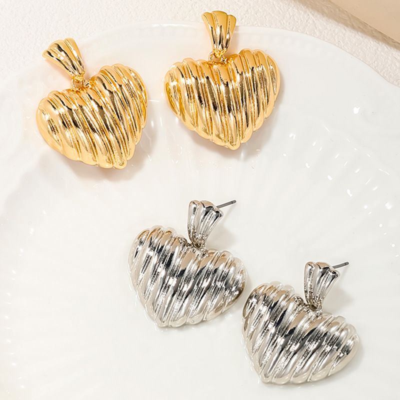 1 Pair Simple Style Heart Shape Plating Alloy Gold Plated Silver Plated Drop Earrings