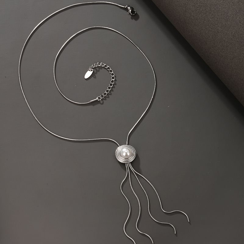 Xuping Style Simple Géométrique Acier Inoxydable Placage Incruster Perles Artificielles Collier