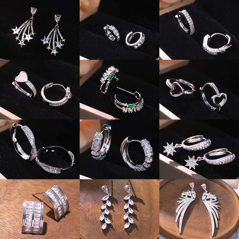 1 Paire Élégant Mignon Couleur Unie Placage Incruster Le Cuivre Perles Artificielles Diamant Artificiel Plaqué Argent Boucles D'oreilles