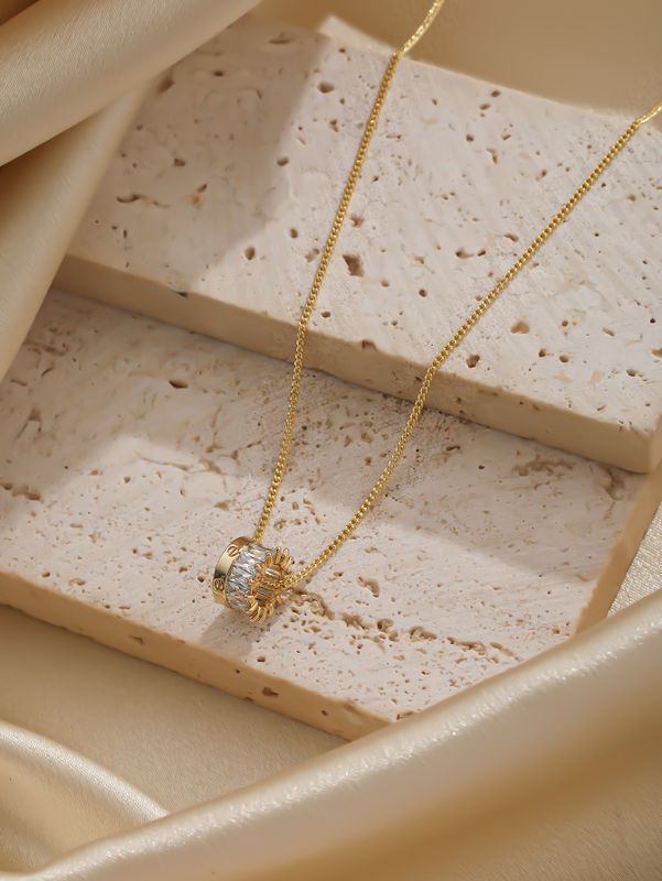 Elegant Einfacher Stil Geometrisch Kupfer Inlay Zirkon 18 Karat Vergoldet Versilbert Halskette Mit Anhänger