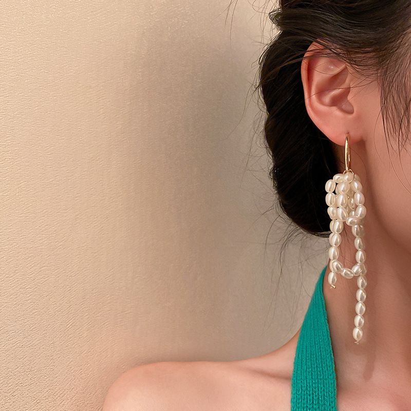 1 Paire Élégant Gland Alliage Perles Artificielles Boucles D'oreilles