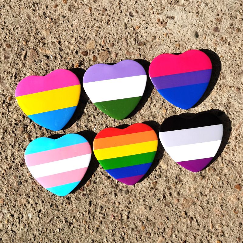 1 Piece Tinplate Rainbow Heart Shape