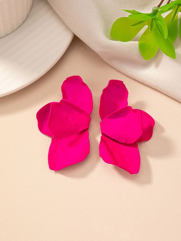 1 Pair Elegant Simple Style Flower Alloy Ear Studs