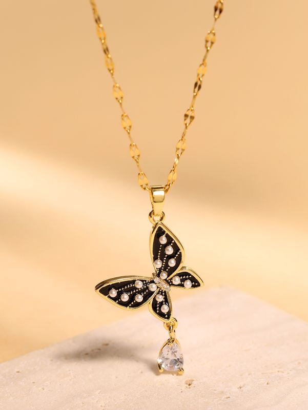 Élégant Glamour Papillon Acier Inoxydable Émail Placage Incruster Perles Artificielles Zircon Plaqué Or 18k Pendentif