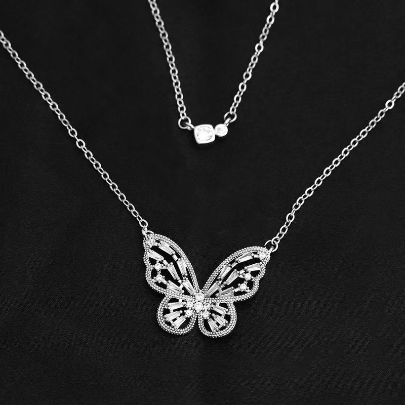 Elegant Sexy Glänzend Schmetterling Rostfreier Stahl Kupfer Überzug Inlay Zirkon Versilbert Halskette Mit Anhänger