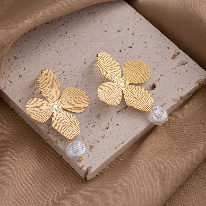 1 Pair Elegant Classical Flower Plating Inlay 304 Stainless Steel Shell 14K Gold Plated Drop Earrings