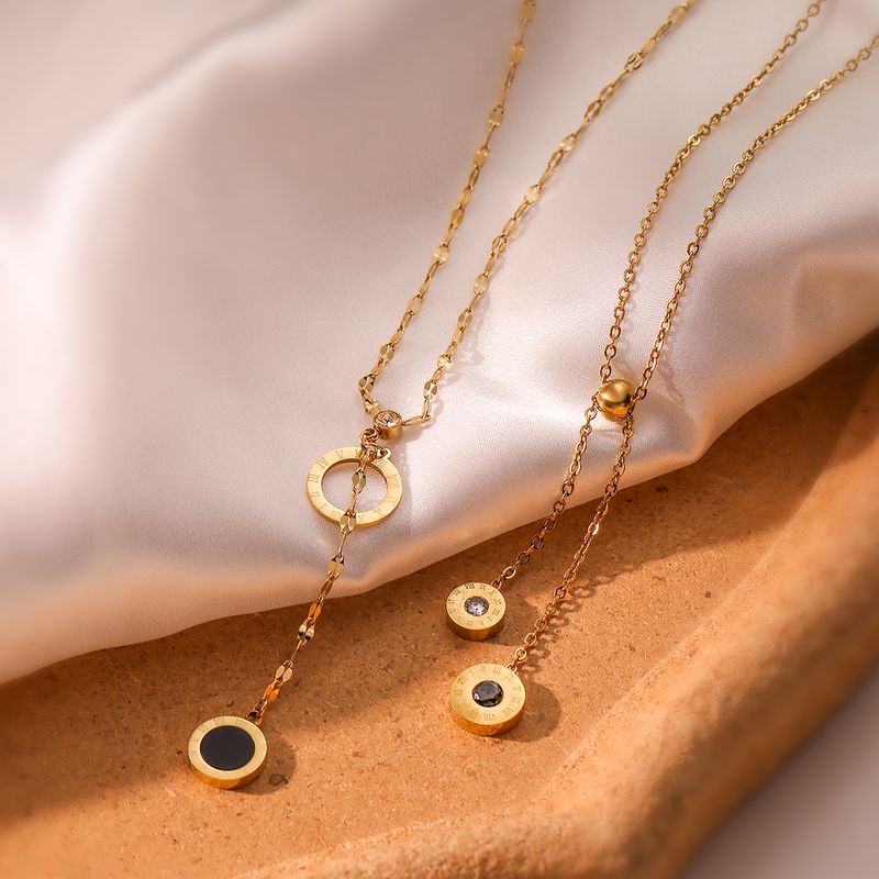 304 Stainless Steel 18K Gold Plated Simple Style Plating Inlay Round Roman Numeral Zircon Necklace