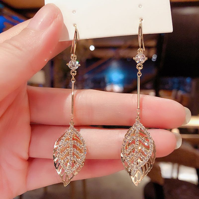 1 Pair Elegant Shiny Leaf Plating Inlay Alloy Copper Rhinestones Opal Gold Plated Drop Earrings