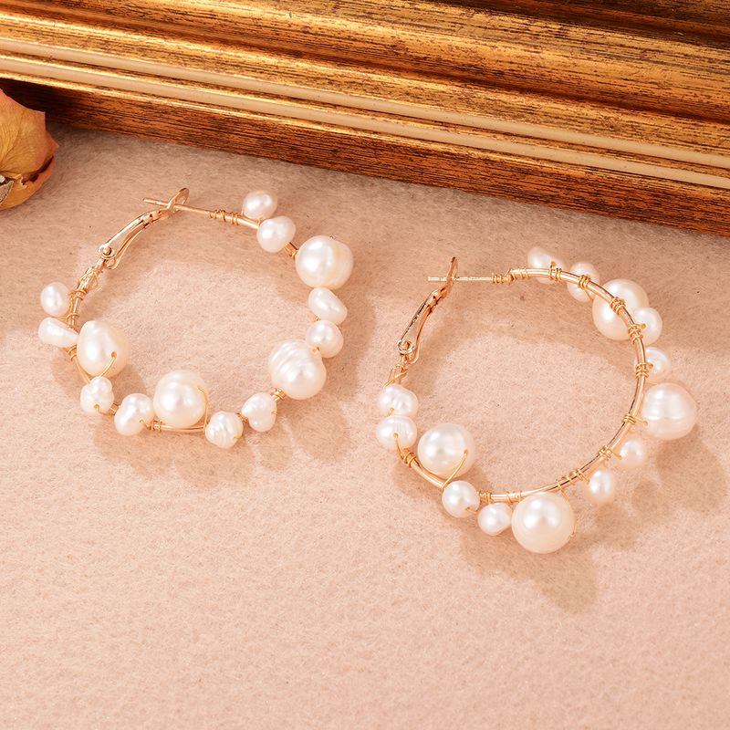 1 Pair Glam Luxurious Round Plating Braid Freshwater Pearl Copper 18k Gold Plated Earrings