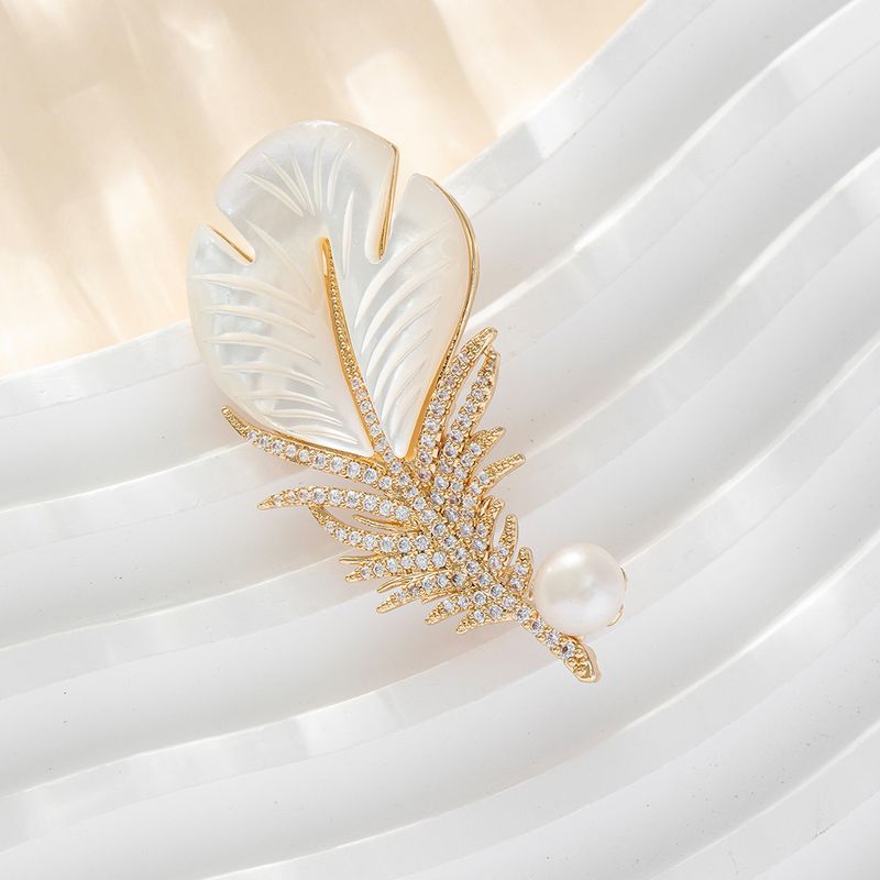 Classic Style Feather Copper Plating Women's Brooches