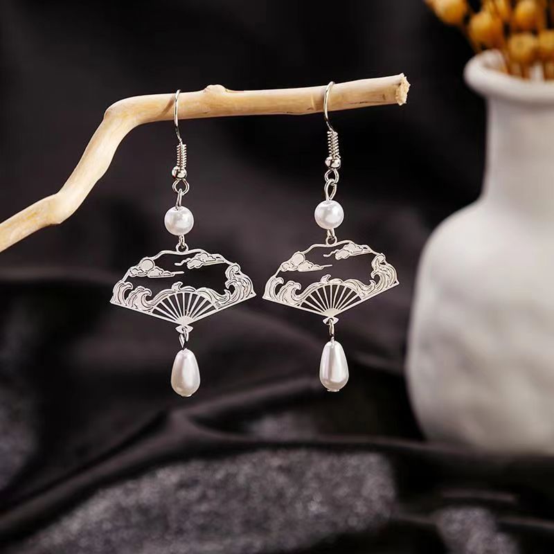 1 Pair Chinoiserie Clouds Plating Hollow Out Alloy Silver Plated Drop Earrings