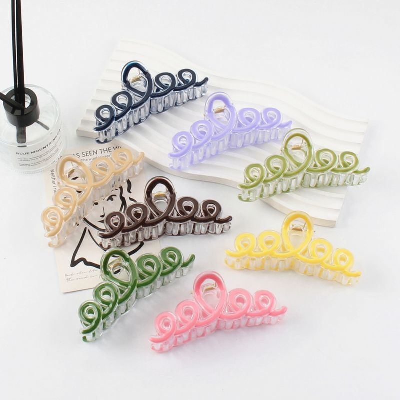 Women's Elegant Solid Color Plastic Resin Hollow Out Hair Claws