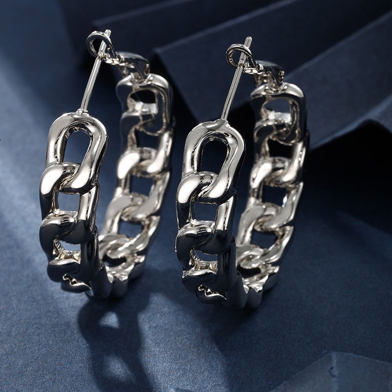 1 Pair Xuping Simple Style Geometric Plating Copper Alloy 18k Gold Plated White Gold Plated Hoop Earrings