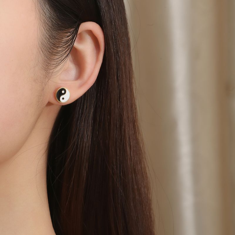 1 Pair Simple Style Tai Chi Epoxy Plating Stainless Steel 18k Gold Plated Ear Studs