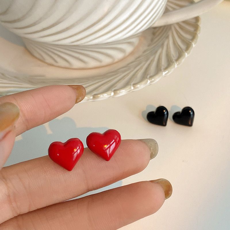 1 Pair Simple Style Heart Shape Stoving Varnish Alloy Ear Studs