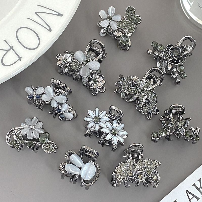 Women's Retro Rabbit Flower Butterfly Alloy Inlay Opal Hair Claws