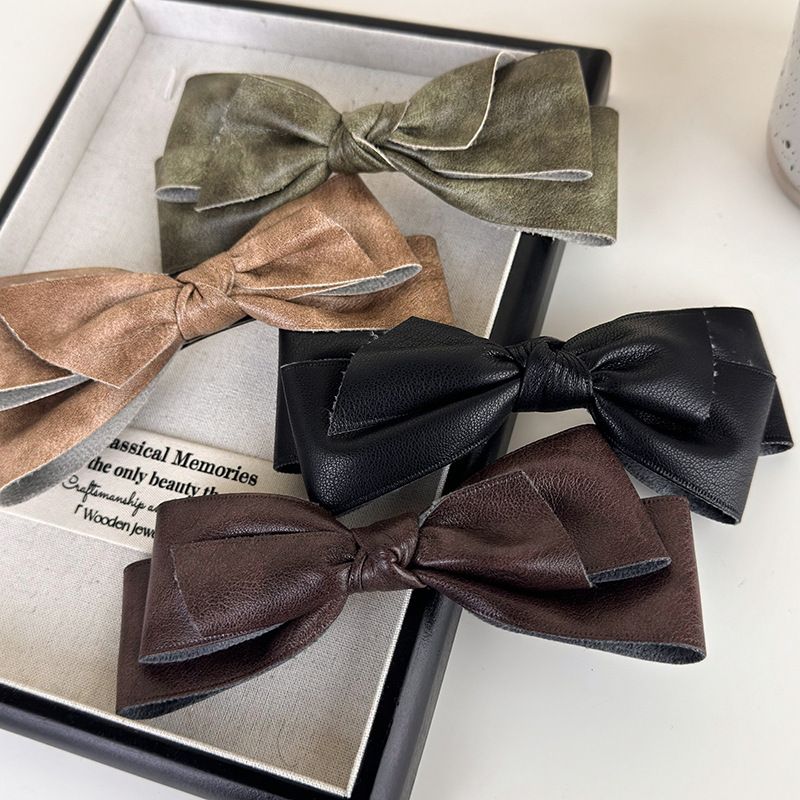 Women's Retro Bow Knot Pu Leather Hair Clip