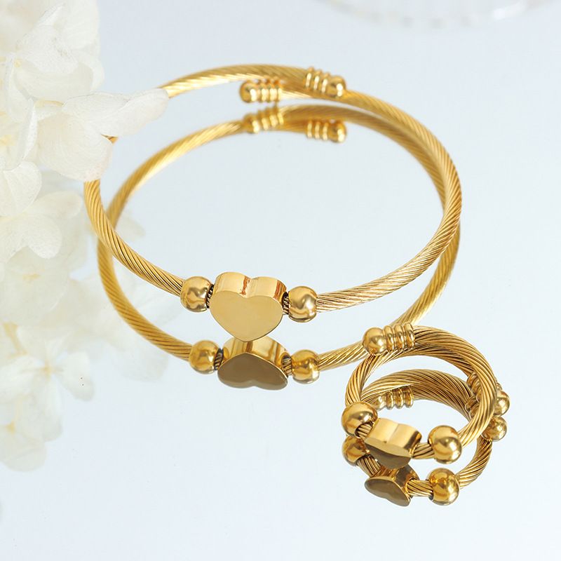 Elegante Estilo Simple Forma De Corazón Acero Inoxidable Chapado En Oro De 18 Quilates. Anillos Pulsera