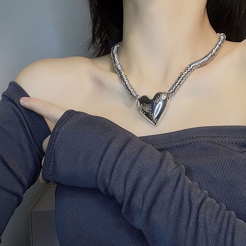Punk Heart Shape Alloy Plating Women's Pendant Necklace