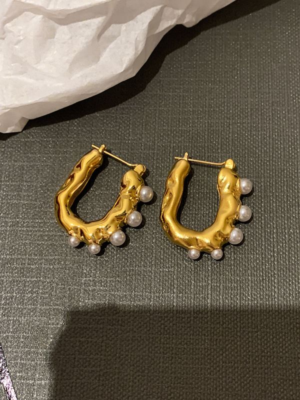 Retro U Shape Brass Pearl Plating Hoop Earrings 1 Pair