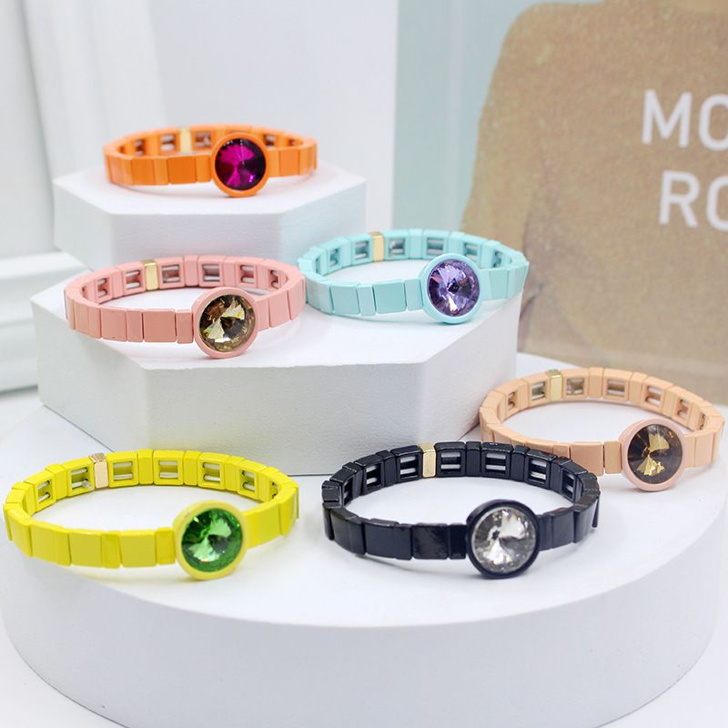 1 Piece Fashion Round Alloy Beaded Stoving Varnish Inlay Artificial Crystal Women's Bracelets