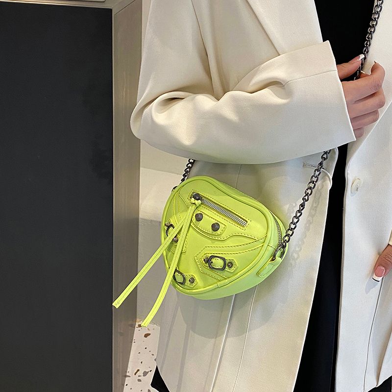 Women's Pu Leather Solid Color Fashion Heart-shaped Zipper Shoulder Bag Crossbody Bag