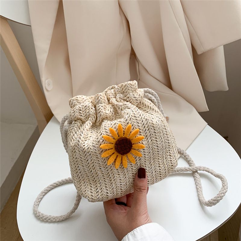 Women's Small Straw Flower Vacation Bucket String Crossbody Bag