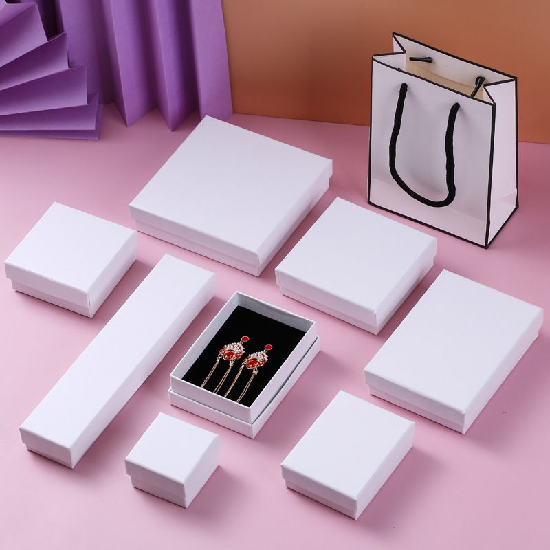 1 Piece Simple Style Solid Color Paper Jewelry Boxes