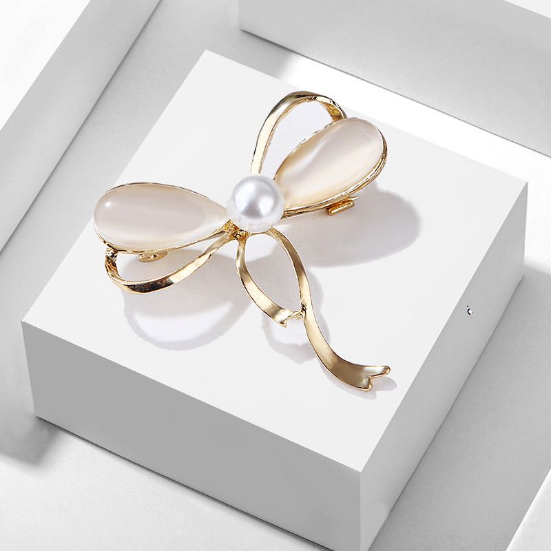 Fashion Bow Knot Alloy Women's Brooches