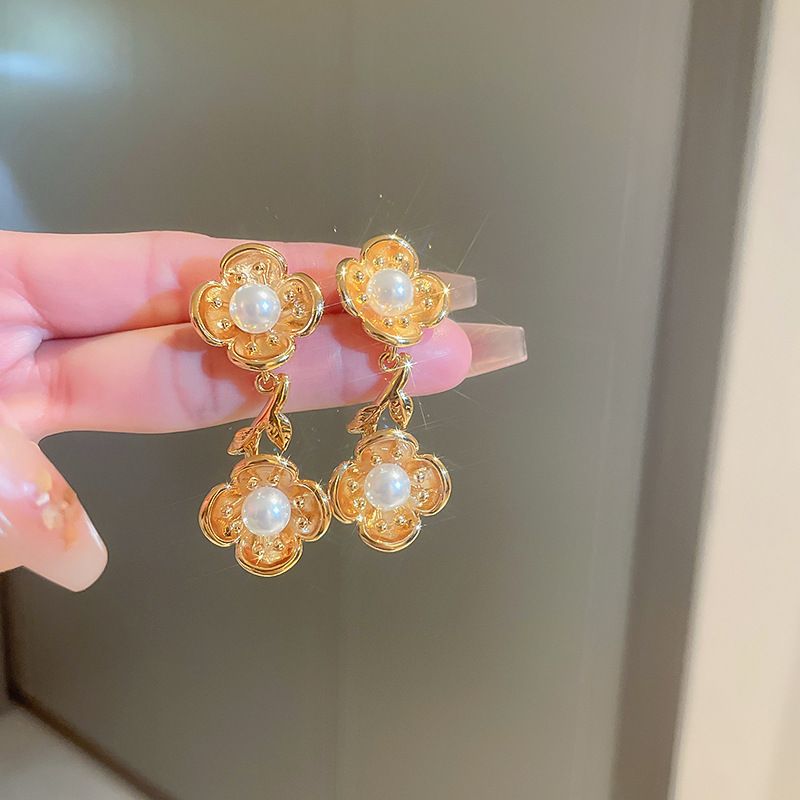 Sweet Flower Copper Plating Artificial Pearls Drop Earrings 1 Pair