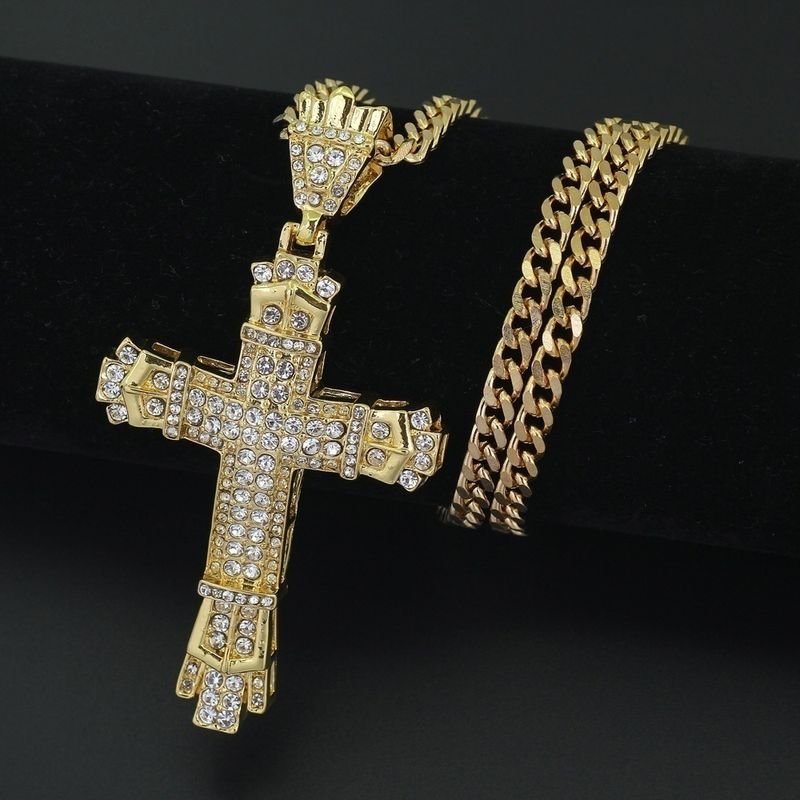 1 Pieza Moda Cruzar Metal Embutido Diamantes De Imitación Unisexo Collar Colgante