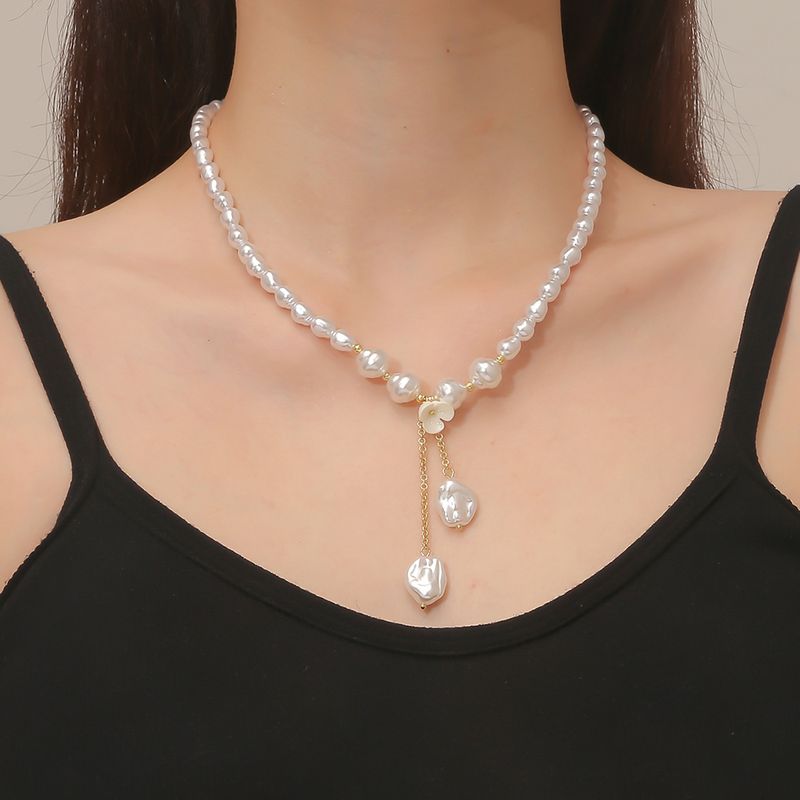 1 Piece Retro Square Heart Shape Bow Knot Imitation Pearl Alloy Rhinestone Women's Necklace