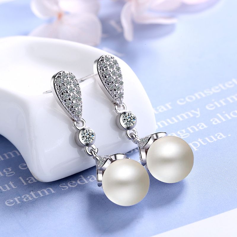 1 Pair Fashion Geometric Copper Inlaid Zircon Artificial Pearls Drop Earrings