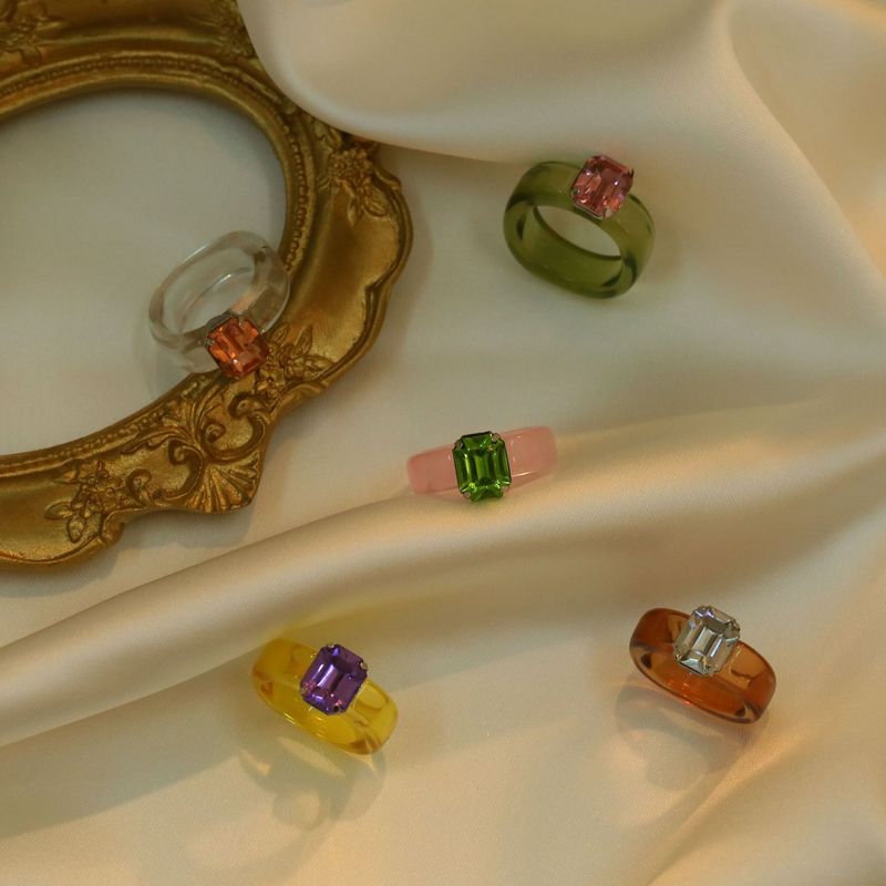 1 Piece Retro Geometric Resin Stoving Varnish Rhinestones Women's Rings