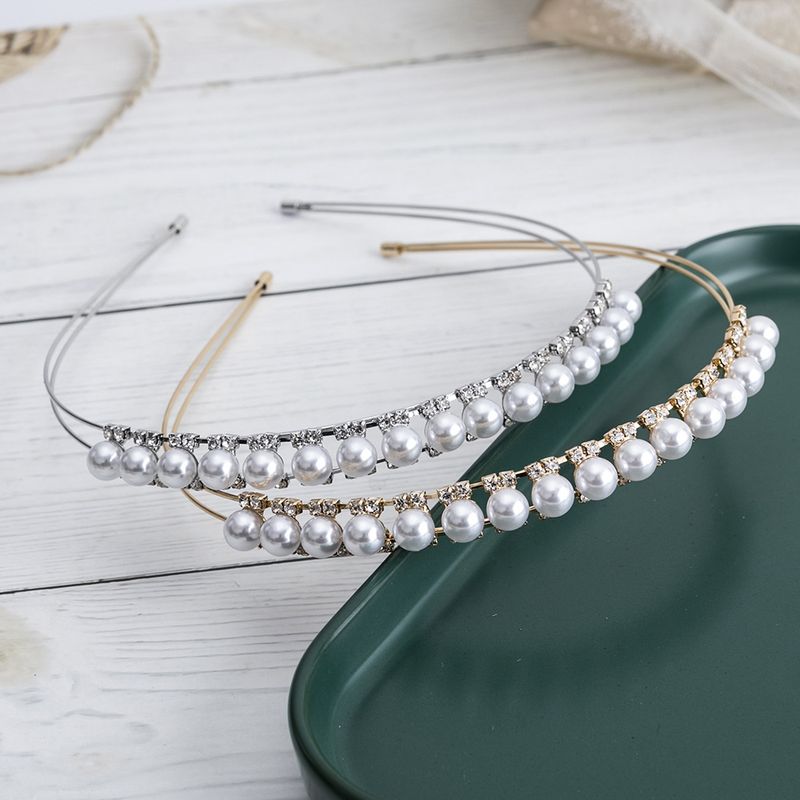 Elegante Geométrico Metal Embutido Perlas Artificiales Diamantes De Imitación Banda Para El Cabello