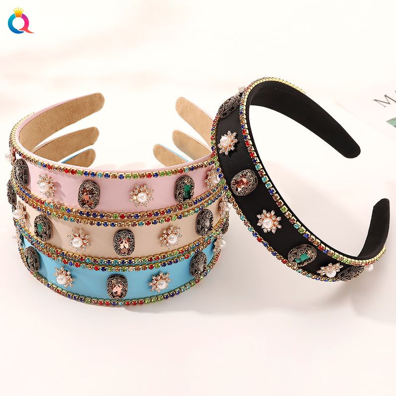 Baroque Style Oval Flower Plastic Inlay Rhinestones Pearl Hair Band 1 Piece