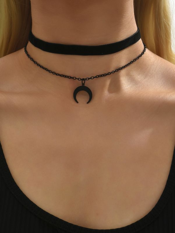 Lolita Mond Legierung Frau Geschichtete Halskette Halsband