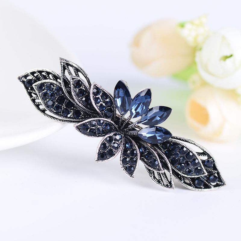 Simple Style Leaf Butterfly Bow Knot Alloy Inlay Rhinestones Hair Clip 1 Piece