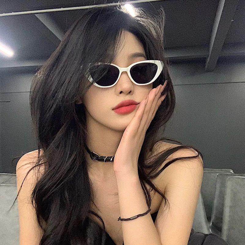 Ins Style Streetwear Solid Color Ac Cat Eye Full Frame Women's Sunglasses