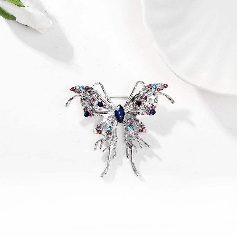 Fashion Butterfly Alloy Plating Inlay Artificial Rhinestones Women's Brooches 1 Piece