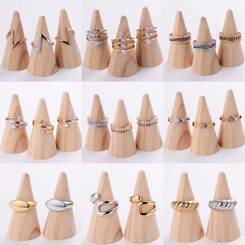 304 Stainless Steel 18K Gold Plated Fashion Inlay Heart Shape Chains Print Artificial Rhinestones Wave Ring